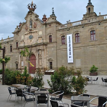 Hostal Universitat Cervera  Exteriör bild
