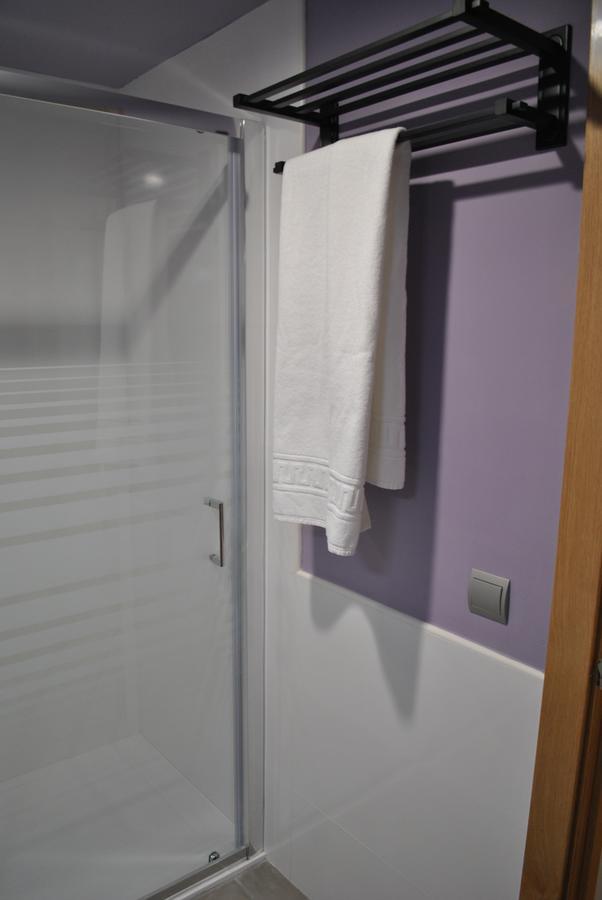 Hostal Universitat Cervera  Exteriör bild